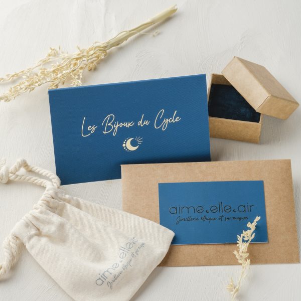 Packaging Les Bijoux du Cycle écrin + pochette coton + enveloppe + dépliant